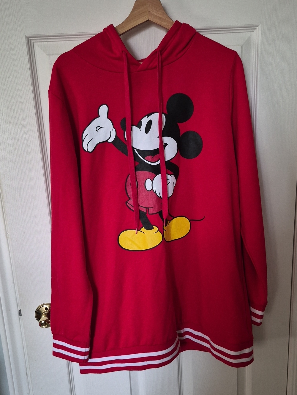 Disney Mickey Mouse Crewneck Sweatshirt in Red Size 1x